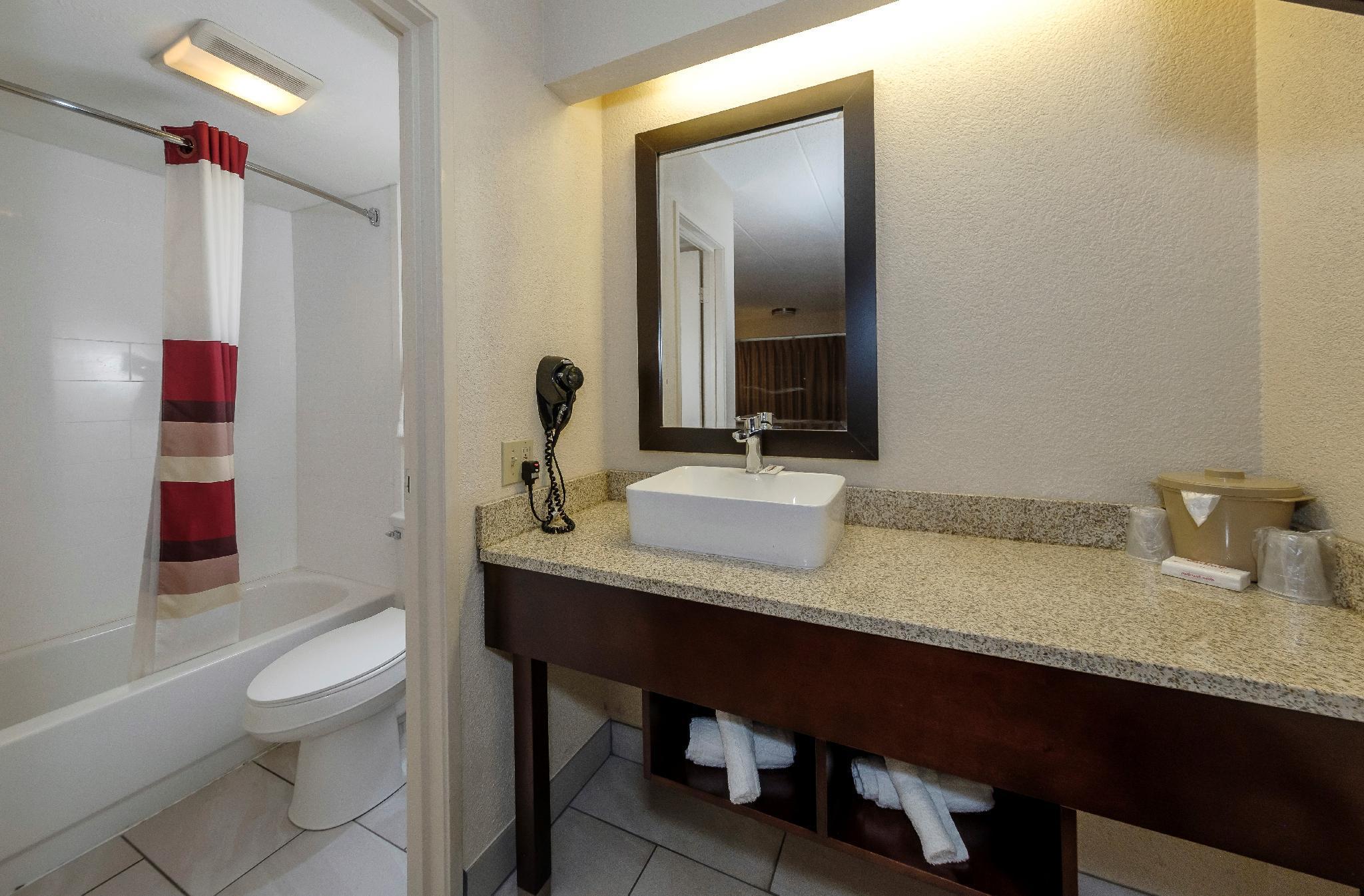 Red Roof Inn Lansing East - Msu Dış mekan fotoğraf